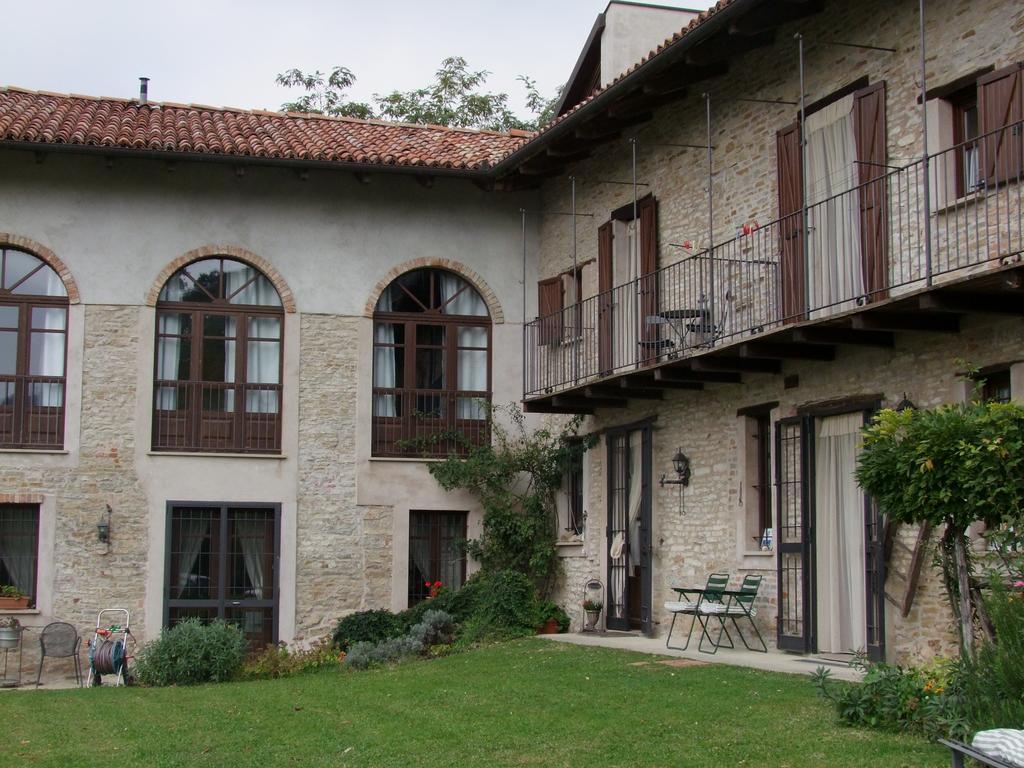 Casa Branzele Bed and Breakfast Trezzo Tinella Exteriör bild