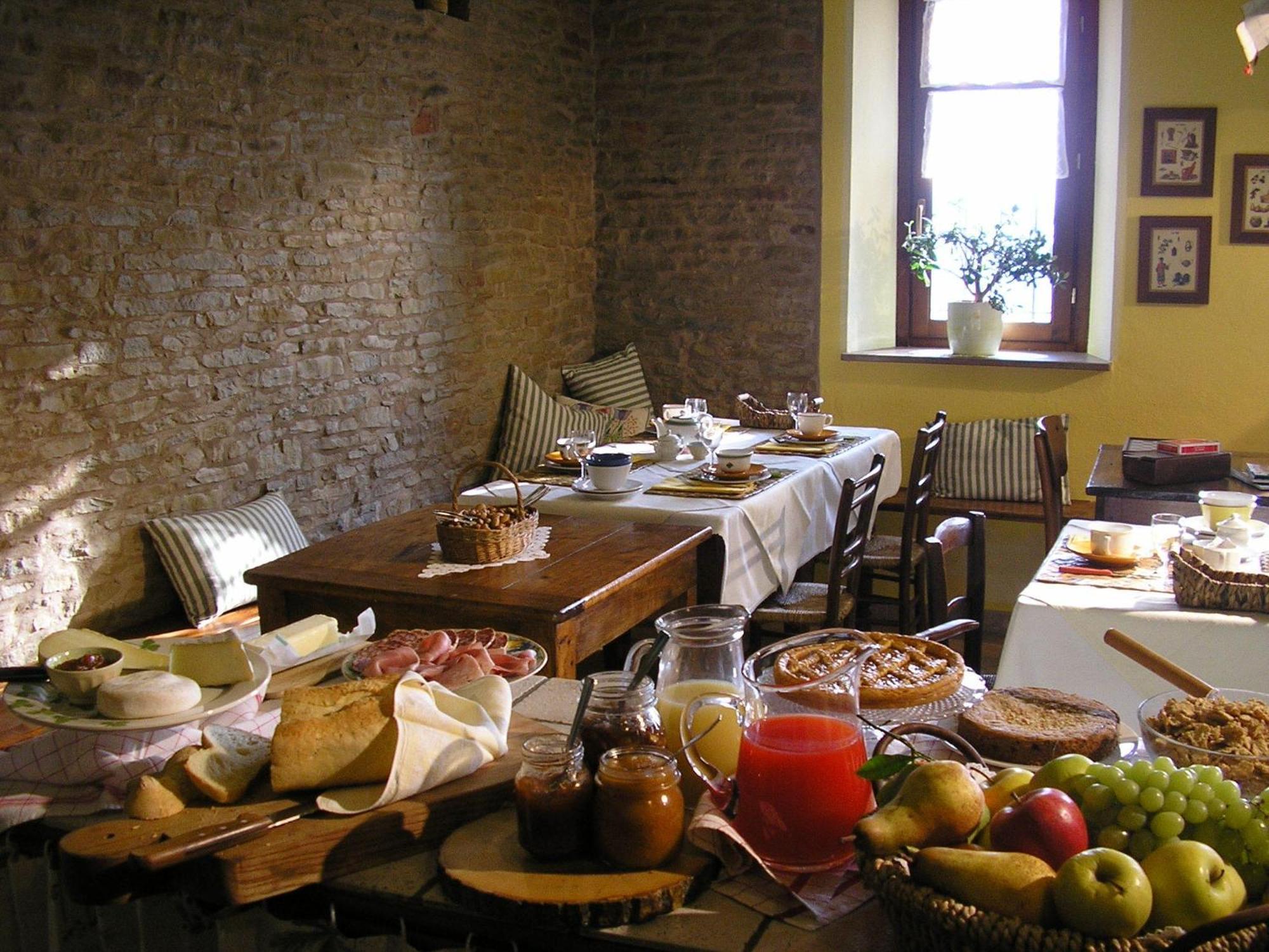 Casa Branzele Bed and Breakfast Trezzo Tinella Exteriör bild
